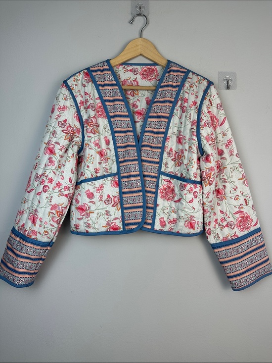Jackets & Blazers - NWOT Women’s Floral Quilted Open Front Jacket Long Sleeve Cropped Bohemian Small